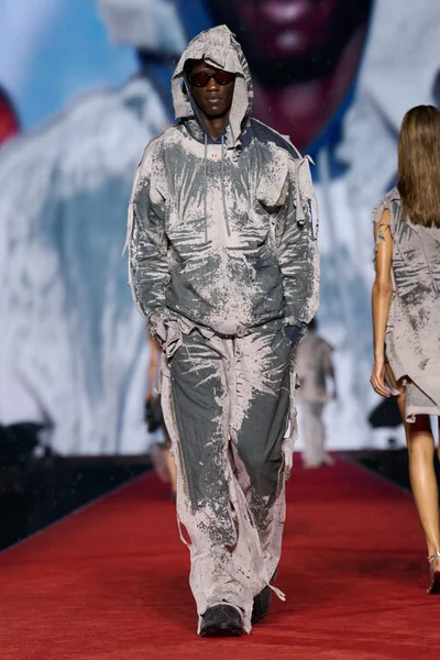Look 5